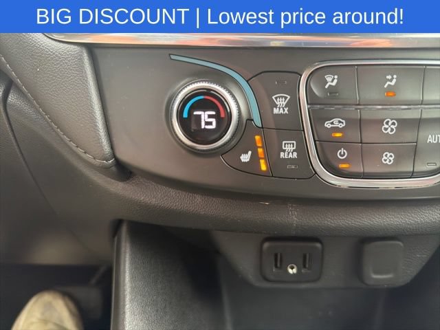 Used 2023 Chevrolet Traverse LT AWD/4WD image 35