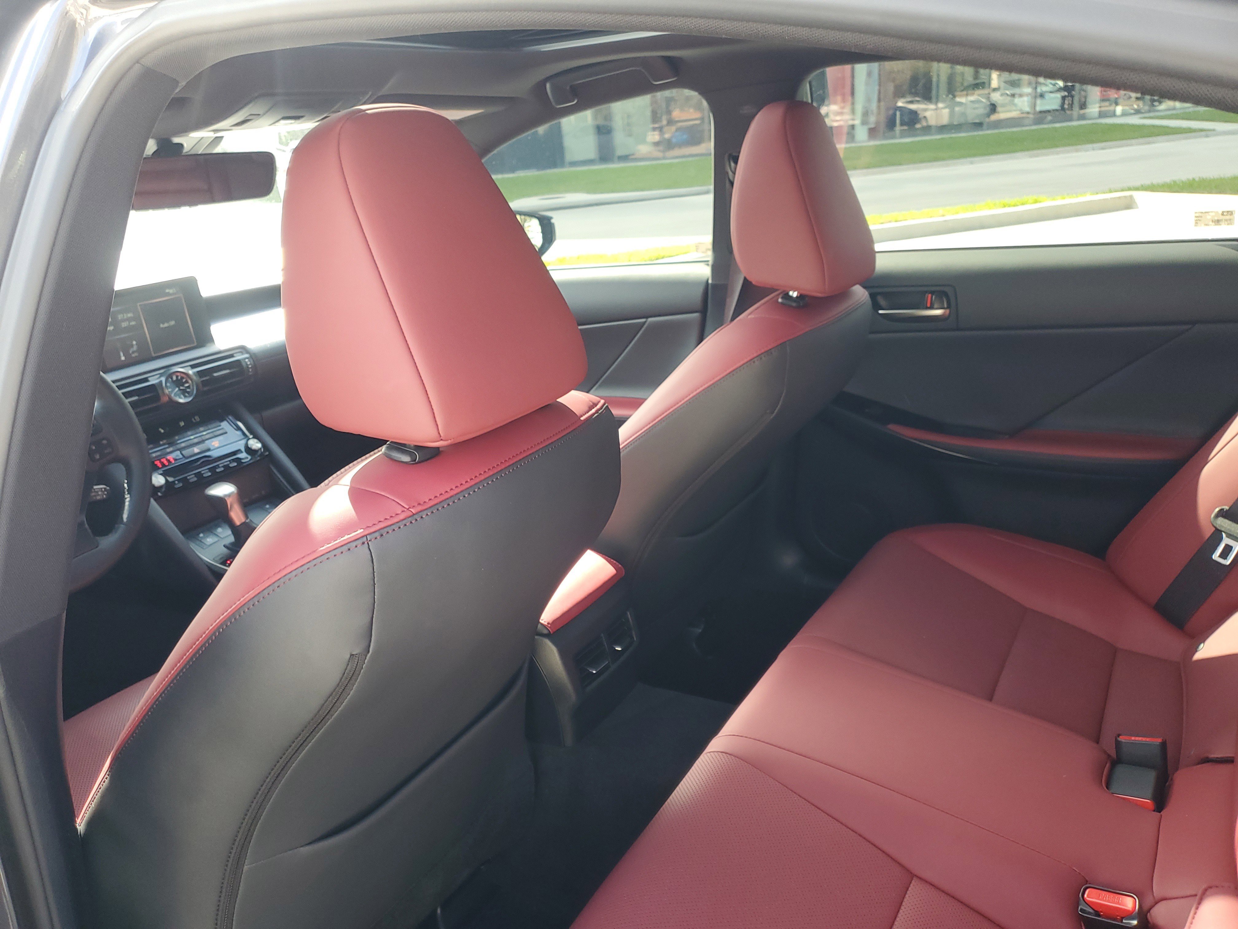 Used 2025 Lexus IS 300 w/ Comfort Package RWD image 15