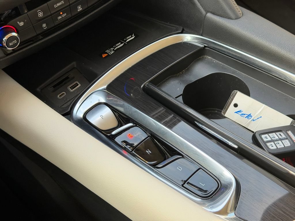 Used 2024 Buick Enclave Essence w/ LPO, Floor Liner Package FWD image 18