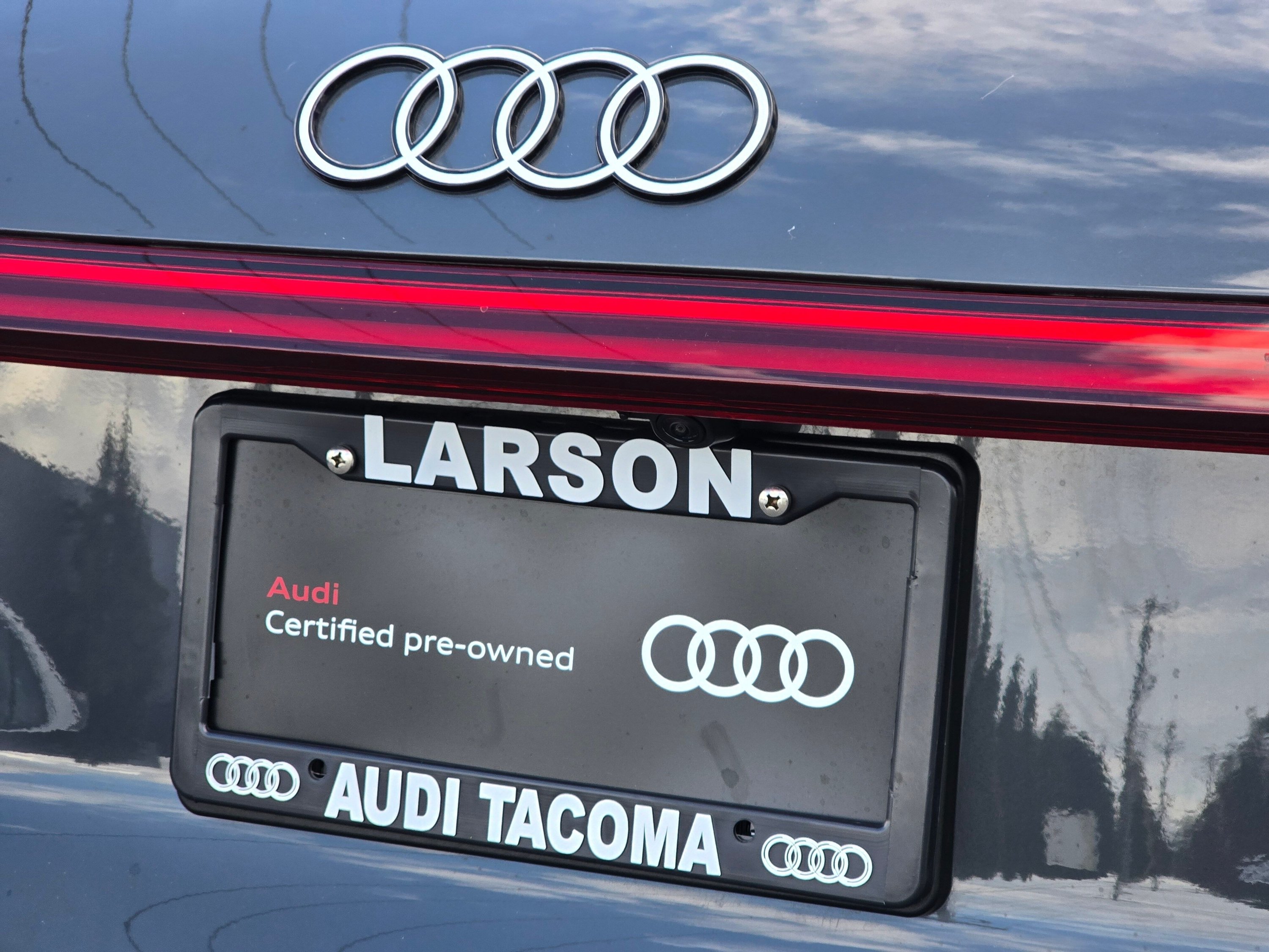 Used 2025 Audi Q5 Premium w/ Convenience Package AWD/4WD image 32