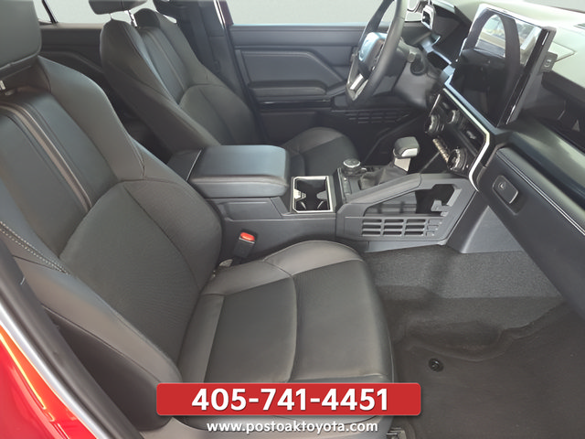 Used 2025 Toyota 4Runner Limited w/ Tow Technology Package AWD/4WD image 30