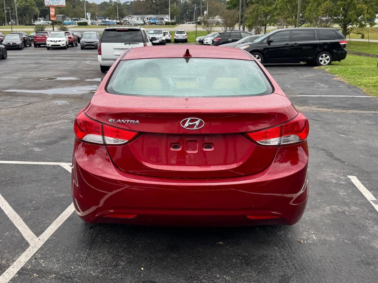 Used 2013 Hyundai Elantra GLS w/ Preferred Pkg image 7