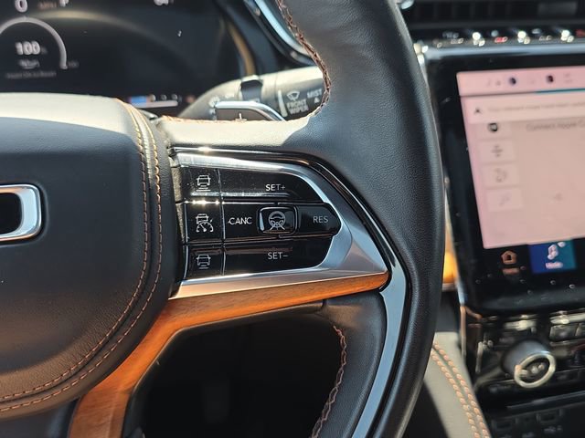 Used 2022 Jeep Grand Cherokee Summit AWD/4WD image 18