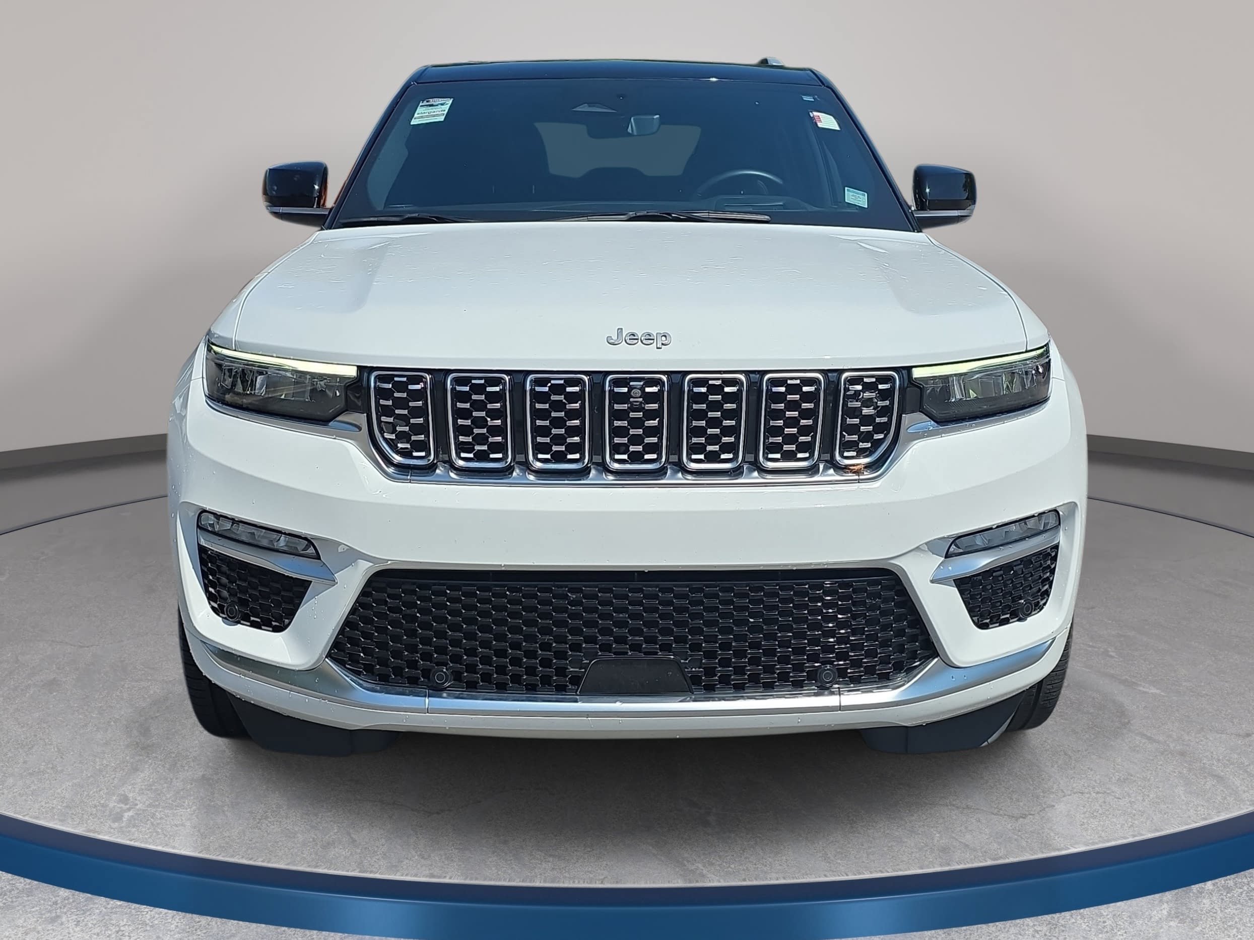 Used 2023 Jeep Grand Cherokee Summit w/ Adv Protech Group IV AWD/4WD image 2