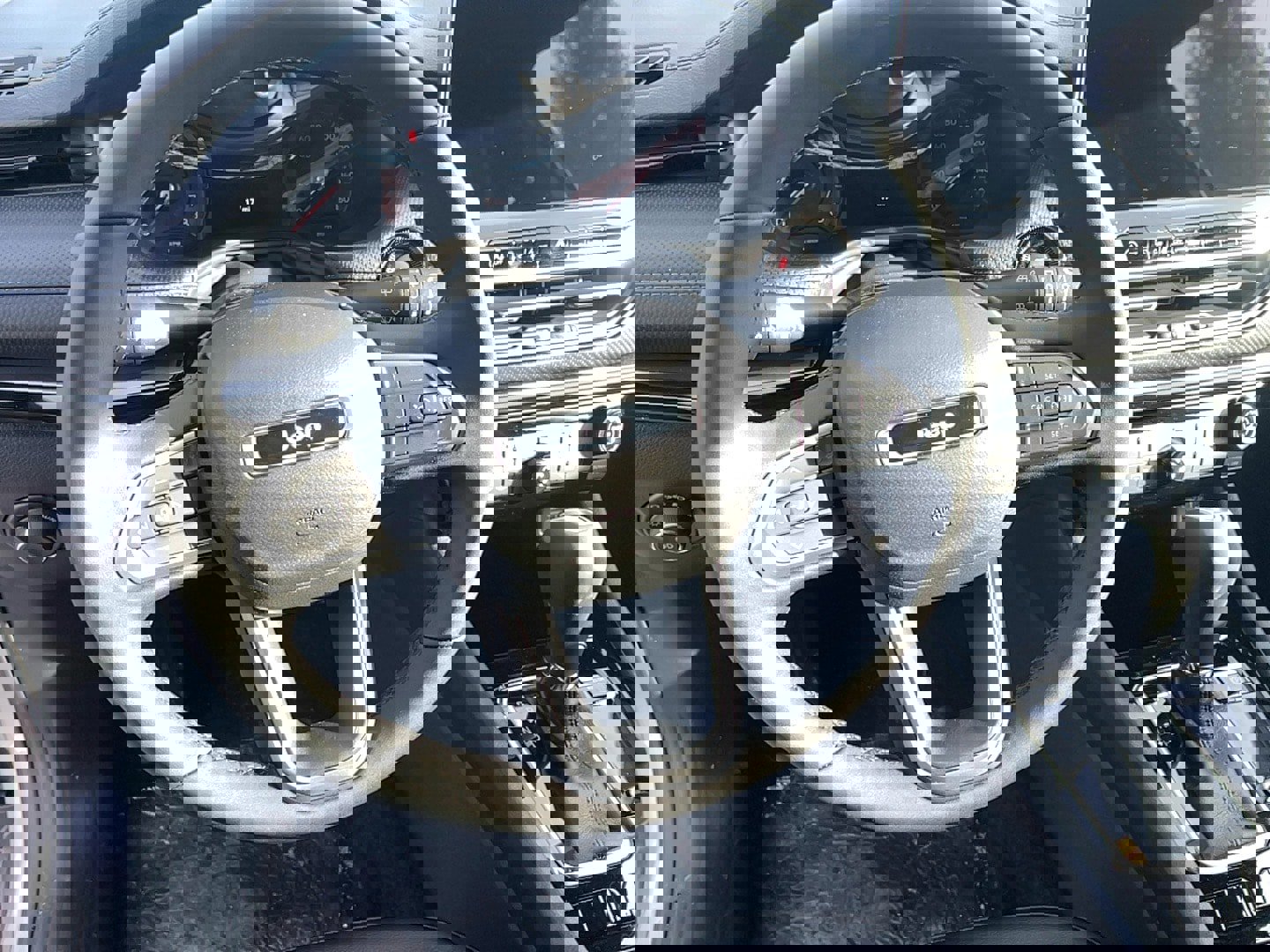 New 2026 Jeep Compass Latitude image 11