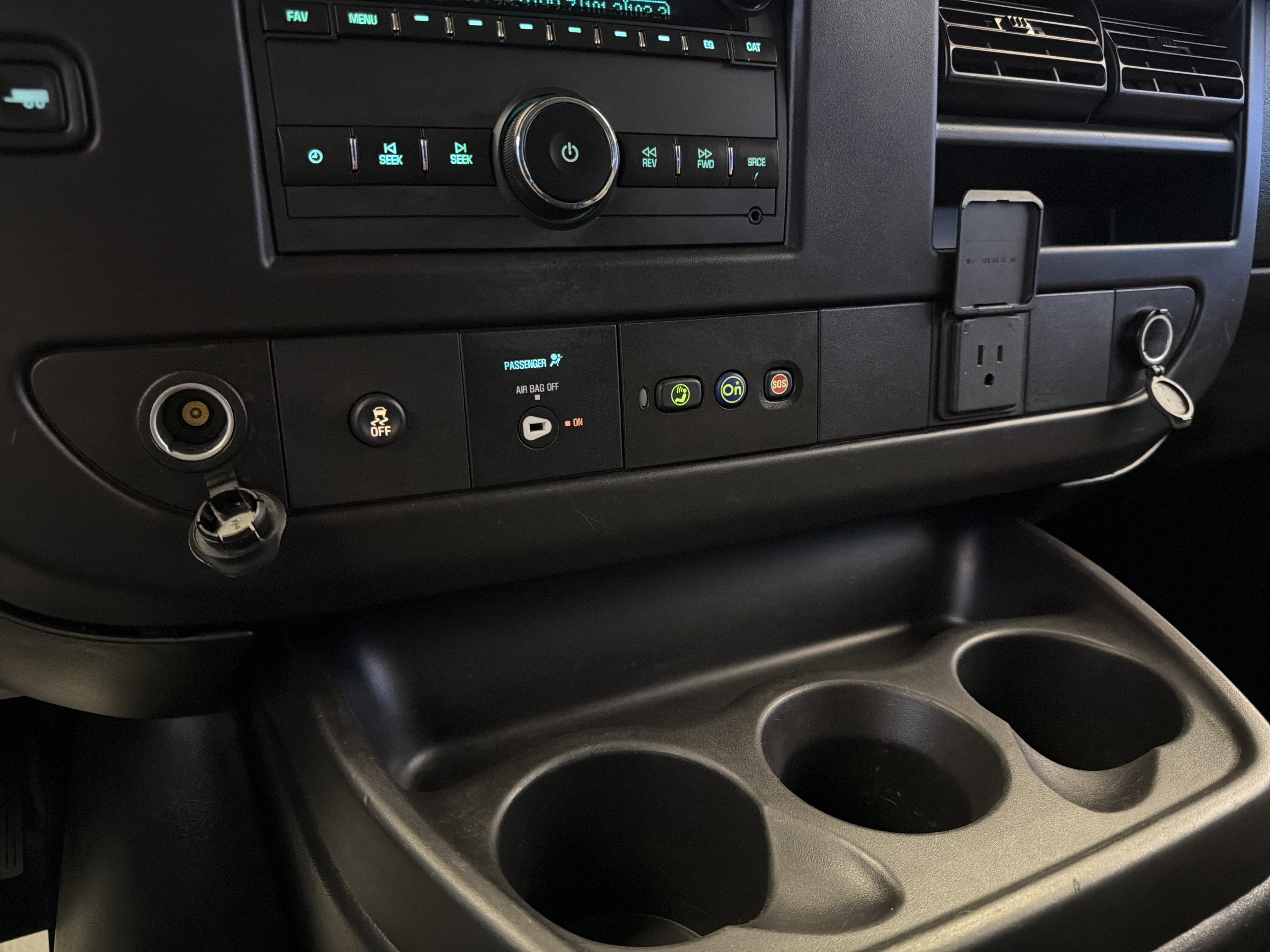 Used 2019 Chevrolet Express 3500 LS image 22