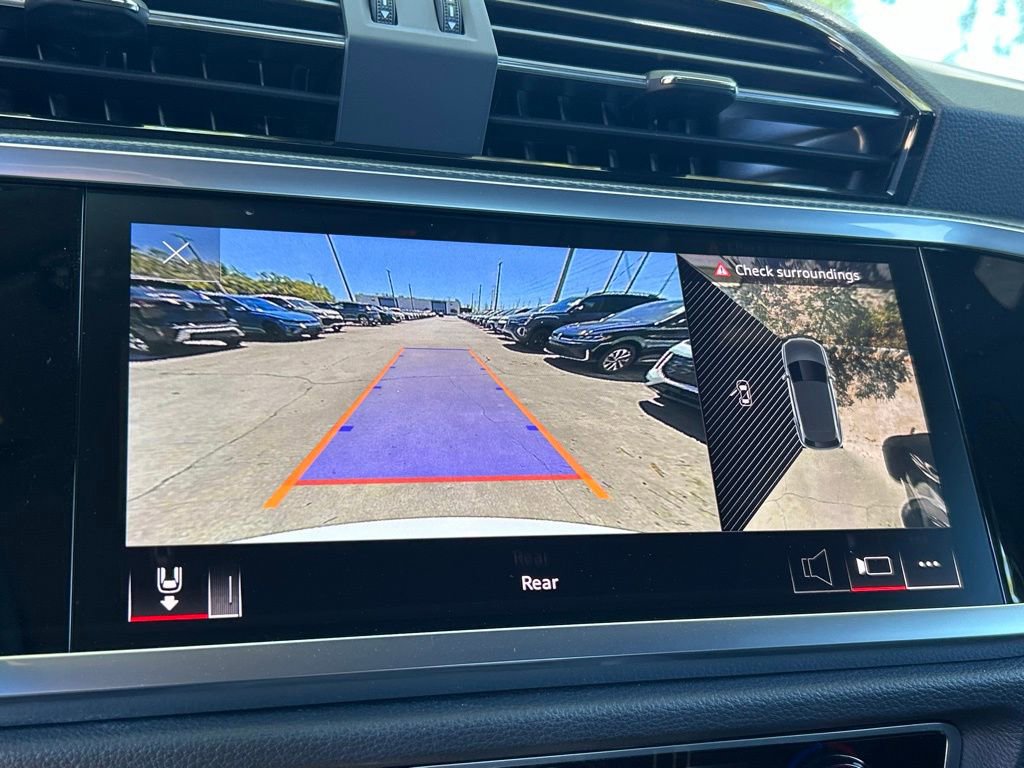 Used 2023 Audi Q3 2.0T Premium Plus w/ Premium Plus Package image 33