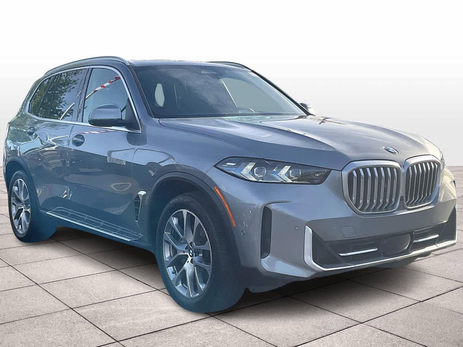 Used 2024 BMW X5 sDrive40i image 2