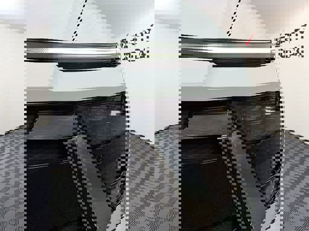 Used 2025 Hyundai Sonata Limited image 8