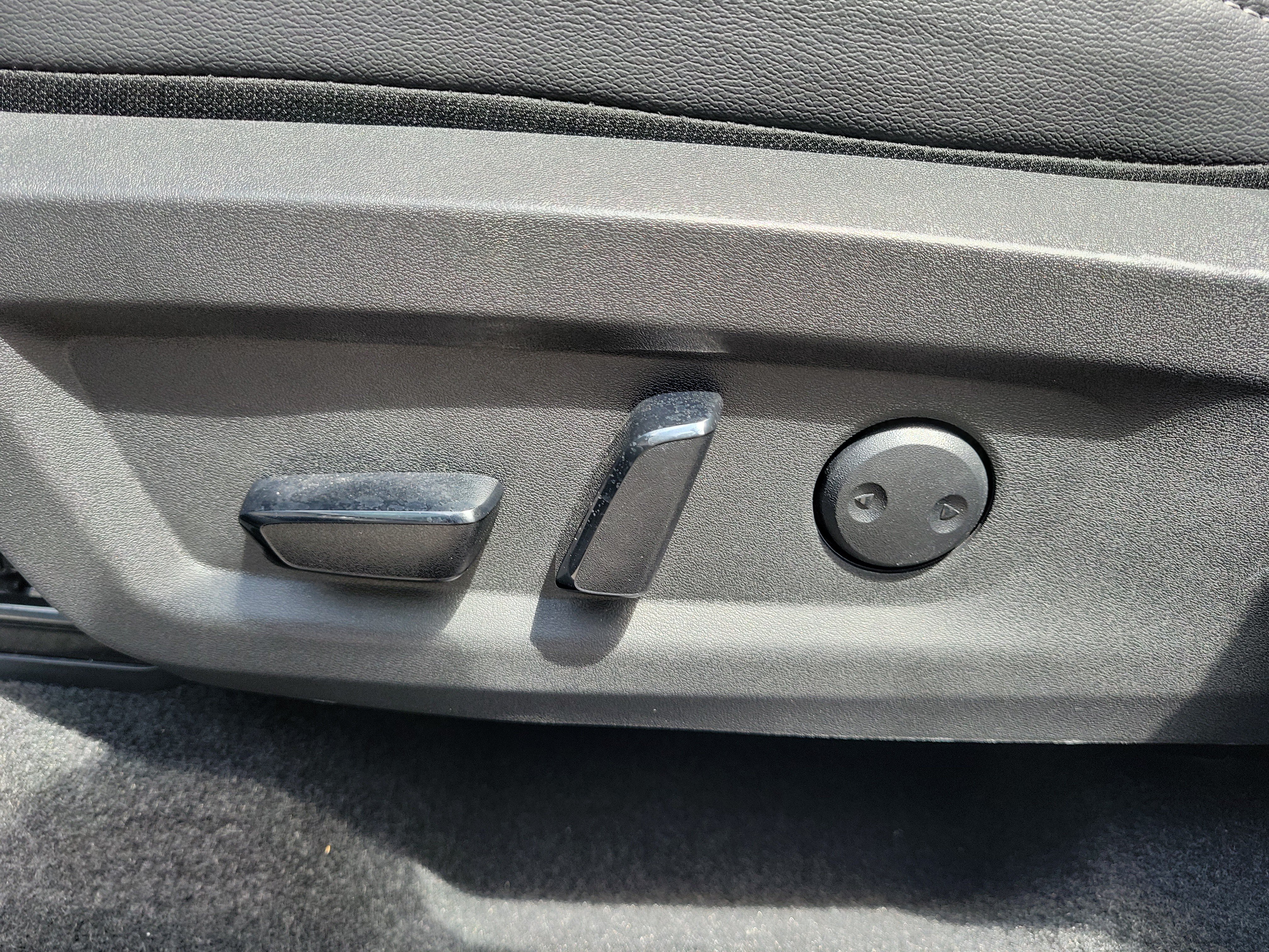 Certified 2025 Nissan Murano SV AWD/4WD image 17