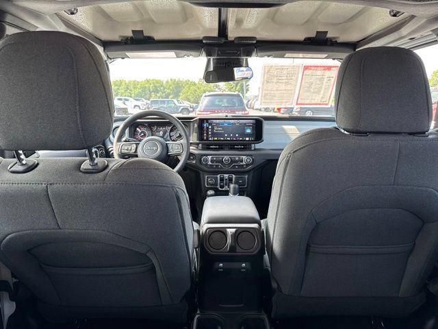 Used 2025 Jeep Wrangler Unlimited Sport AWD/4WD image 27