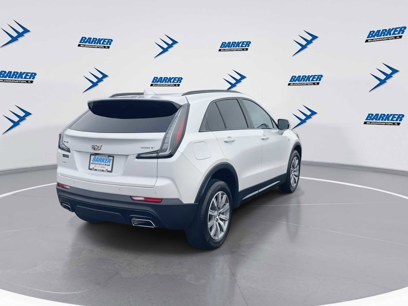 Used 2023 Cadillac XT4 Sport w/ Cold Weather Package image 8