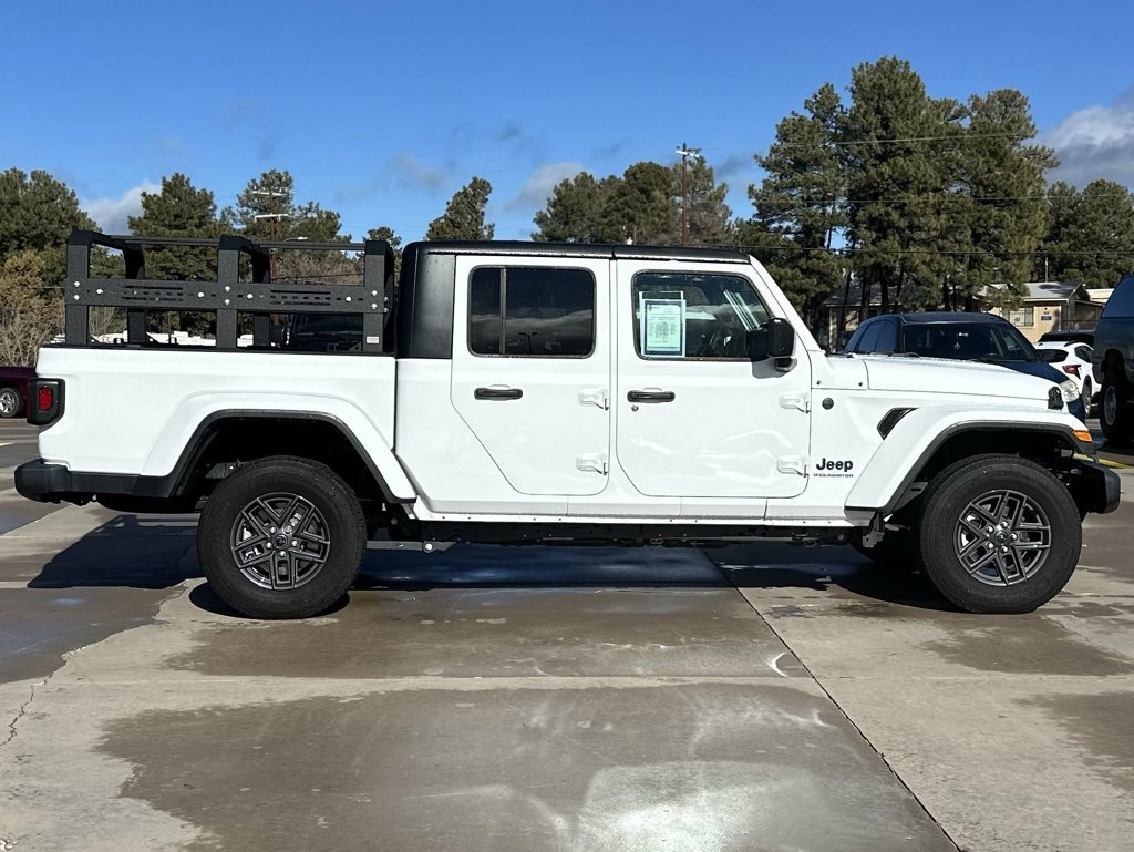 Certified 2025 Jeep Gladiator Sport image 2