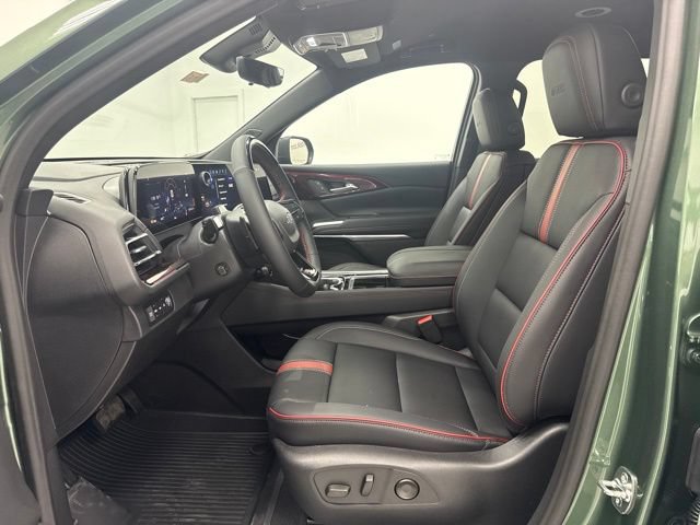 New 2027 Chevrolet Traverse RS w/ LPO, Floor Liner Package AWD/4WD image 25
