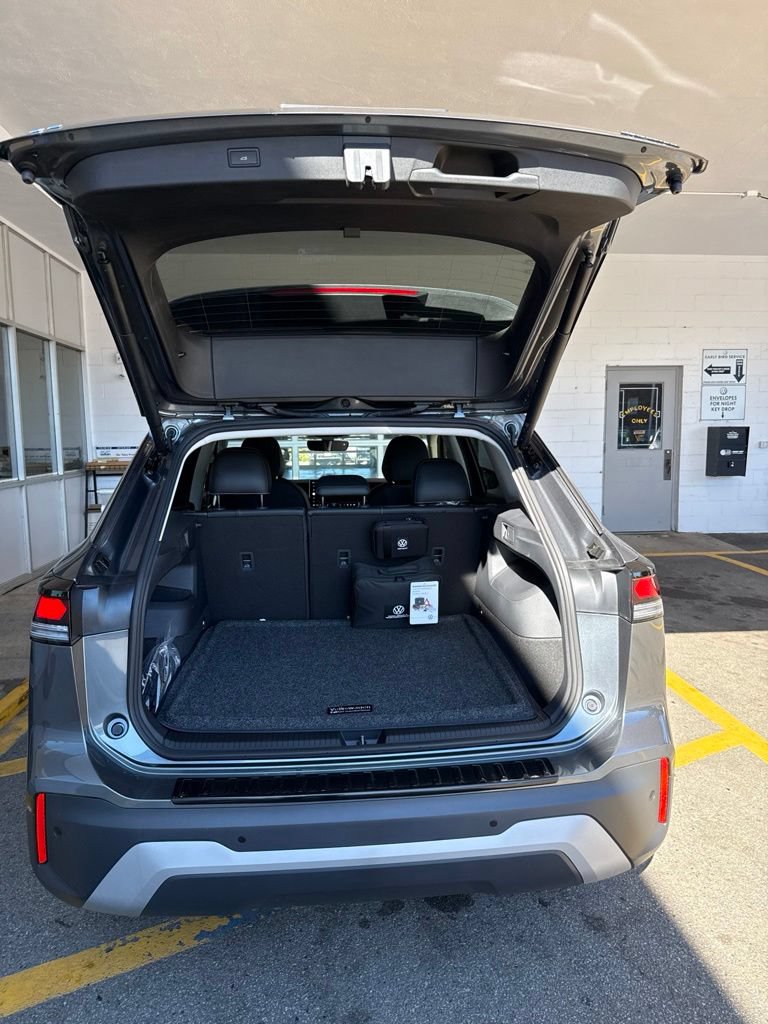 New 2026 Volkswagen Tiguan SE AWD/4WD image 15