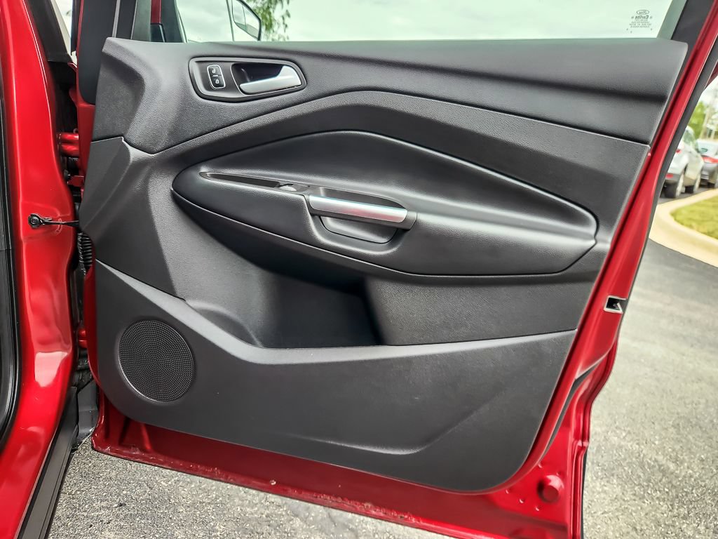Used 2018 Ford Escape SE FWD image 20