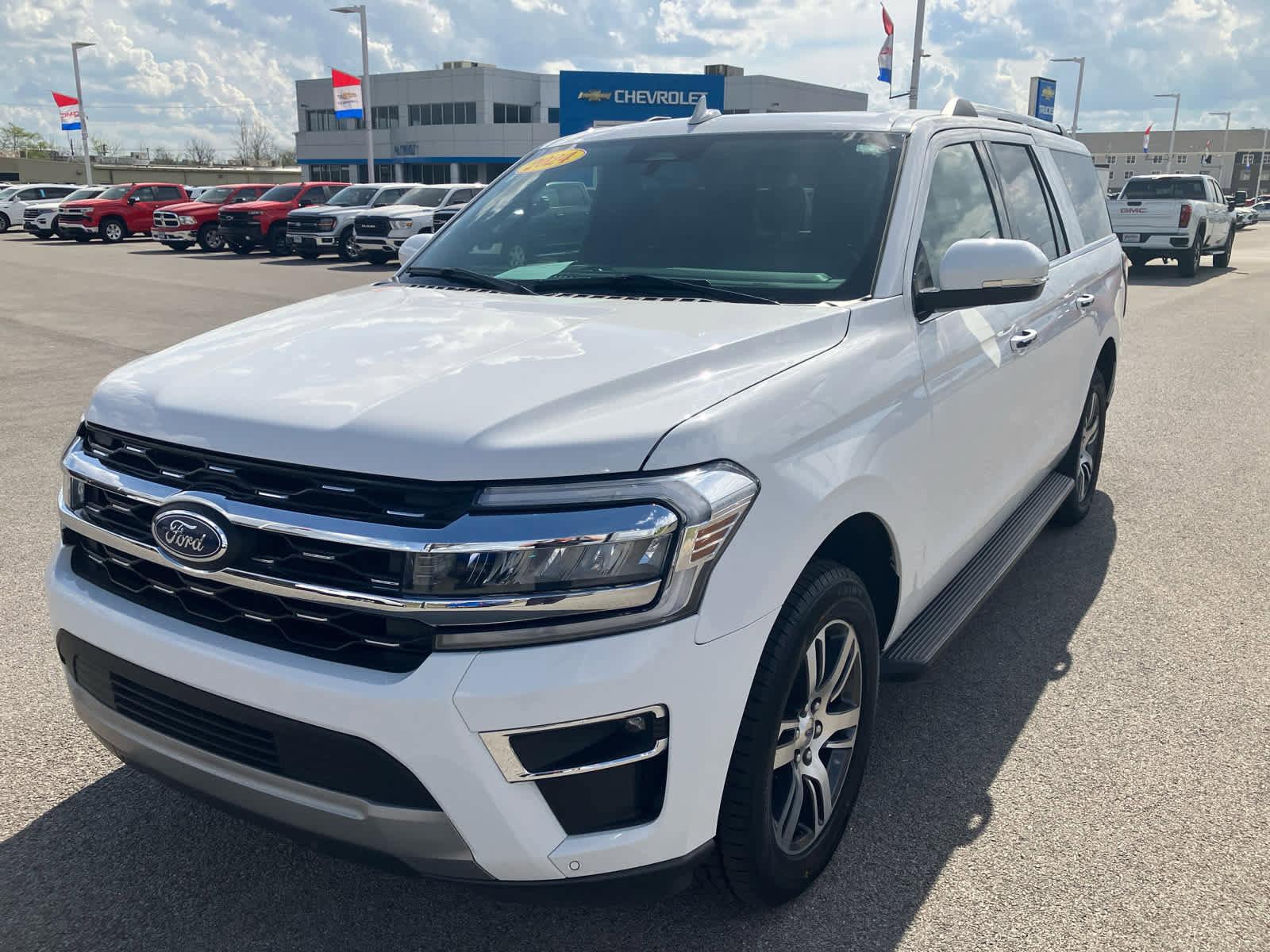 Used 2024 Ford Expedition Max Limited image 3