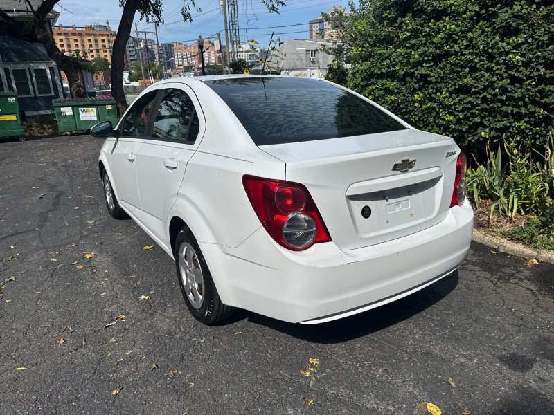 Used 2015 Chevrolet Sonic LS FWD image 4