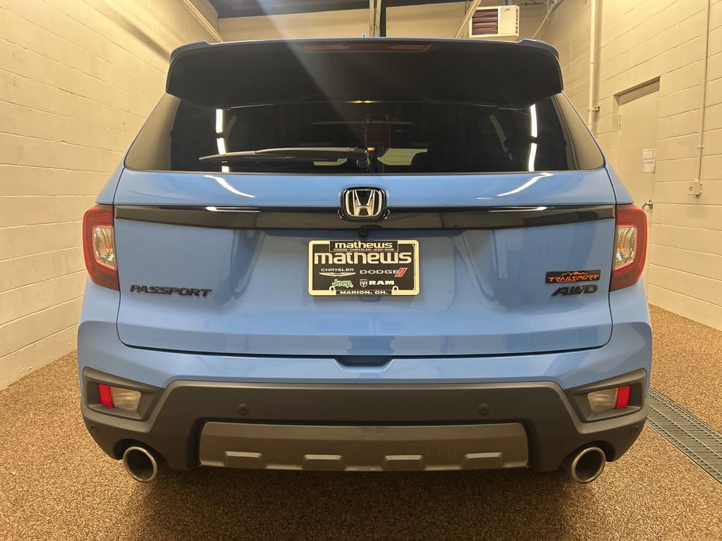 Used 2024 Honda Passport TrailSport image 3