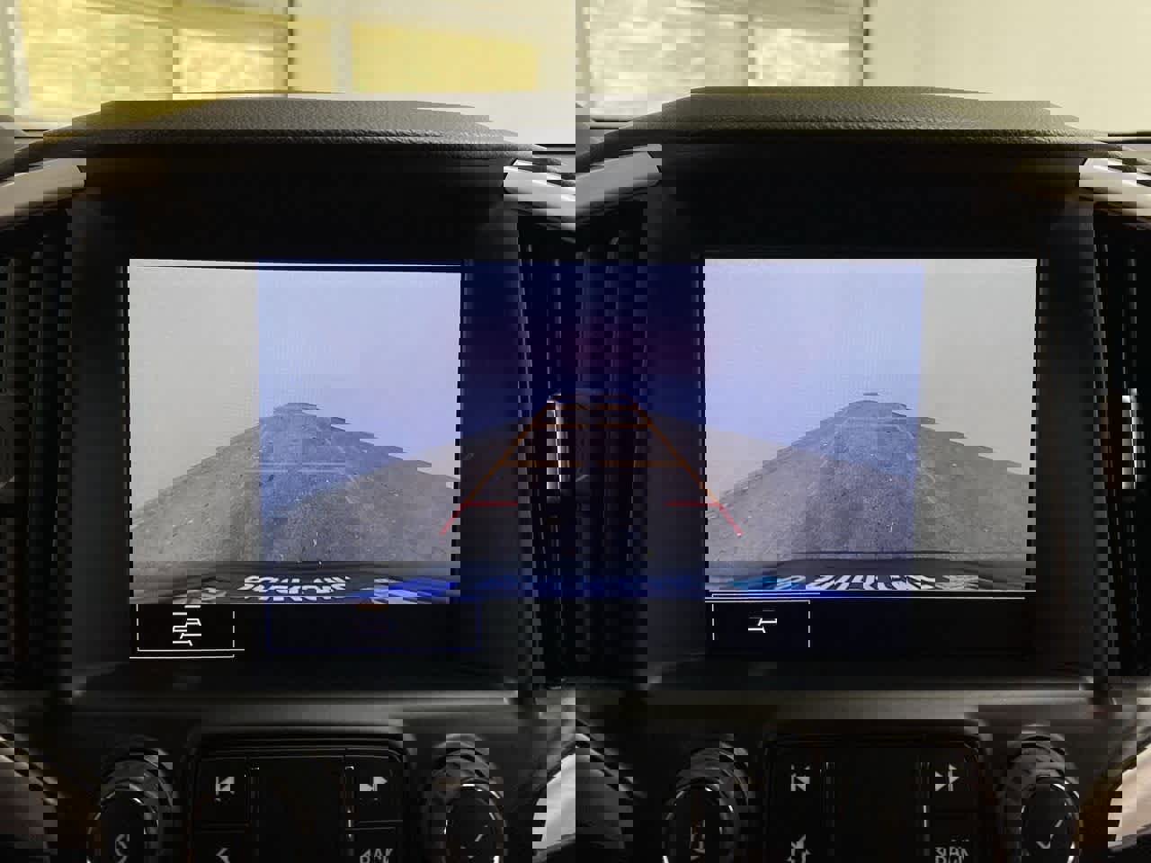 Used 2022 GMC Terrain SLT w/ Infotainment Package II image 26