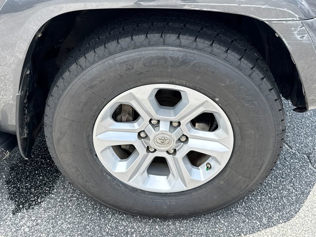 Used 2019 Toyota 4Runner SR5 Premium RWD image 12