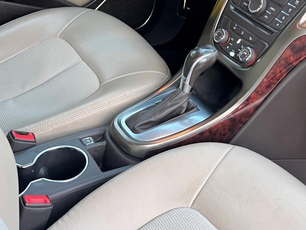 Used 2013 Buick Verano Convenience image 11