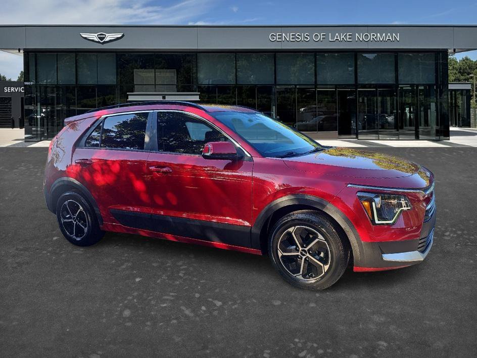 Used 2023 Kia Niro EX FWD image 3