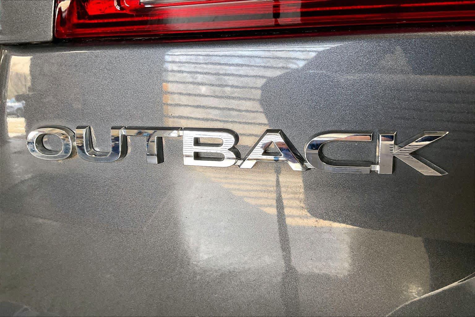 Used 2019 Subaru Outback 2.5i Limited AWD/4WD image 10