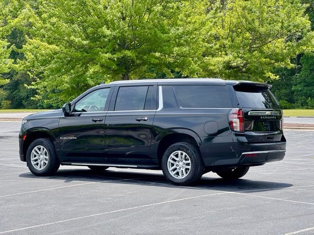 Used 2024 Chevrolet Suburban LT AWD/4WD image 4