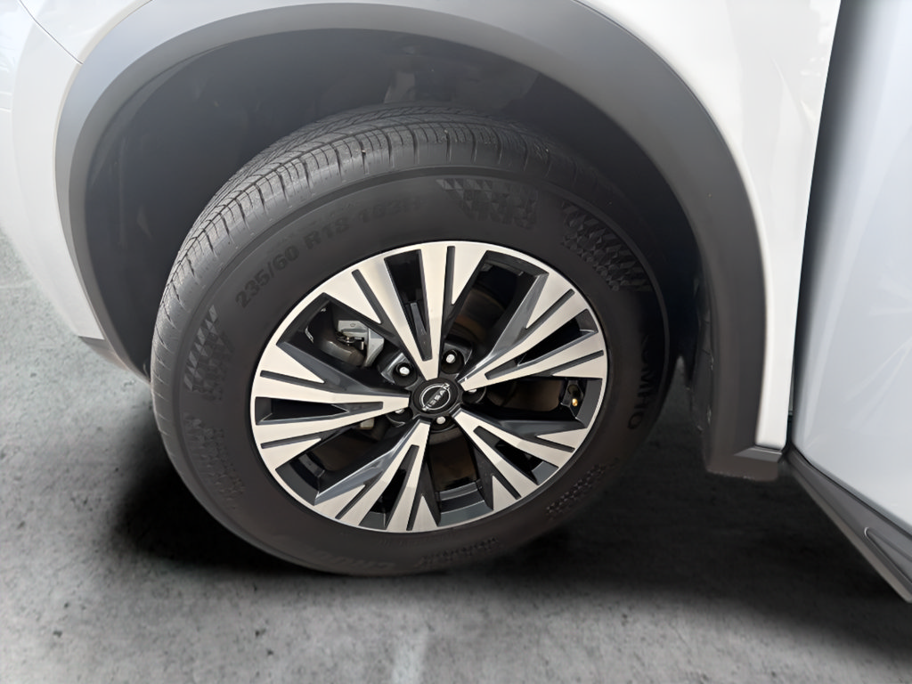Used 2023 Nissan Rogue SV FWD image 46