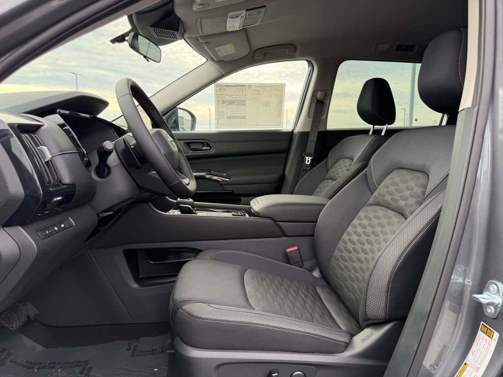 New 2026 Nissan Pathfinder SV image 11