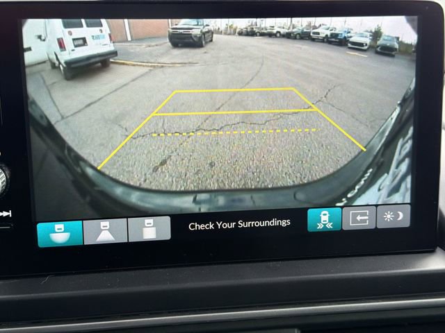 Used 2024 Honda Pilot Touring image 25