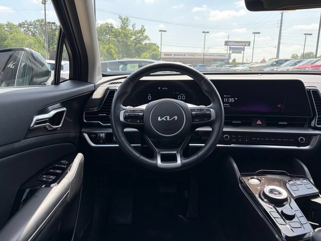 Used 2023 Kia Sportage EX AWD/4WD image 4