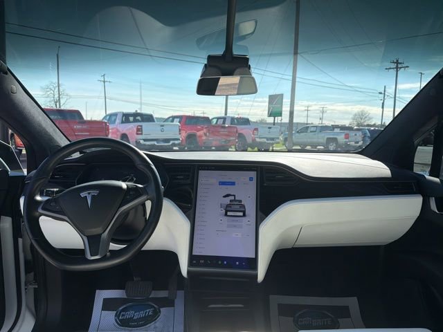 Used 2018 Tesla Model X 100D image 28
