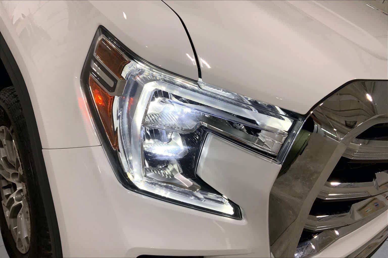 Used 2021 GMC Sierra 1500 SLE w/ X31 Off-Road Package AWD/4WD image 26