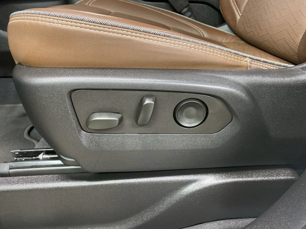 Certified 2022 Chevrolet Tahoe High Country AWD/4WD image 56
