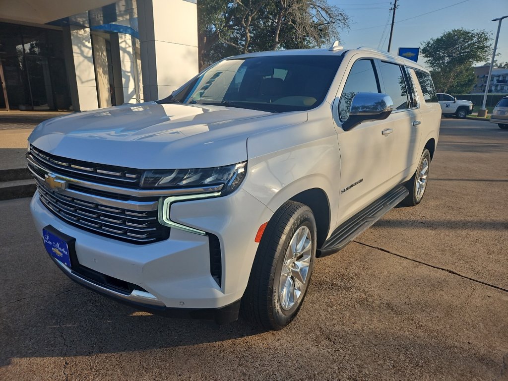 Used 2021 Chevrolet Suburban Premier AWD/4WD image 2
