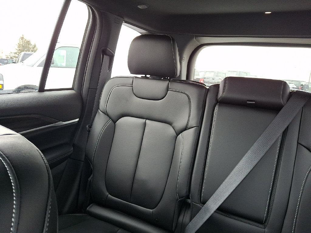 New 2025 Jeep Grand Cherokee Limited AWD/4WD image 13