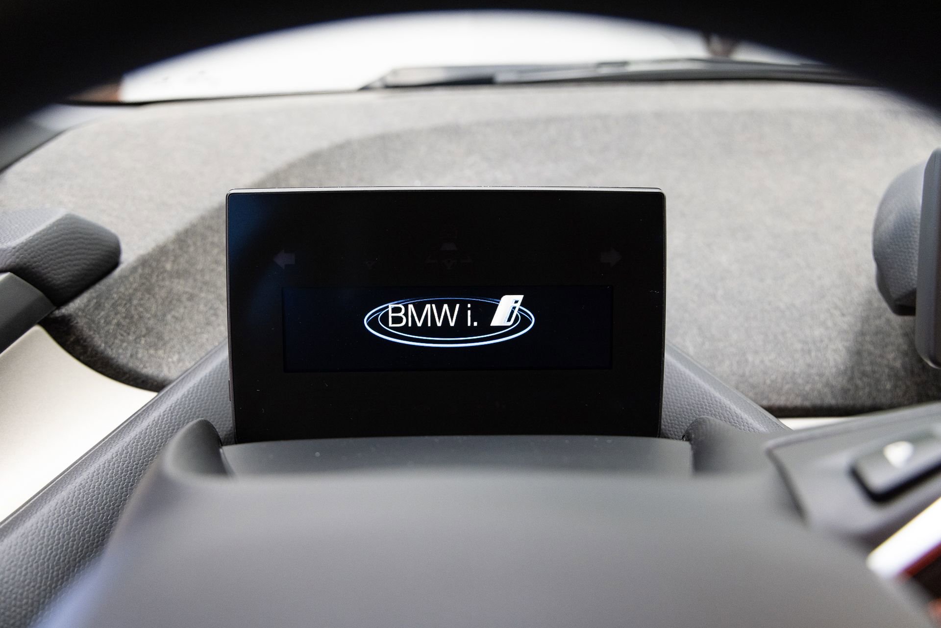 Used 2018 BMW i3 w/ Range Extender image 17