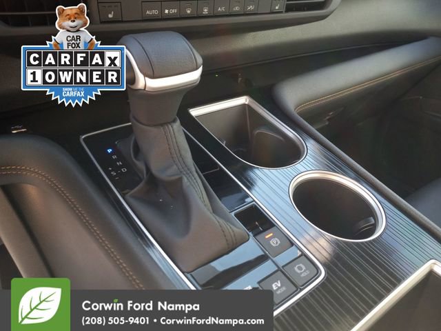 Used 2025 Toyota Sienna XLE Woodland Edition image 17