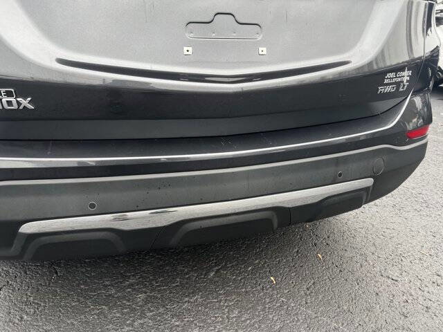 Used 2022 Chevrolet Equinox LT image 11