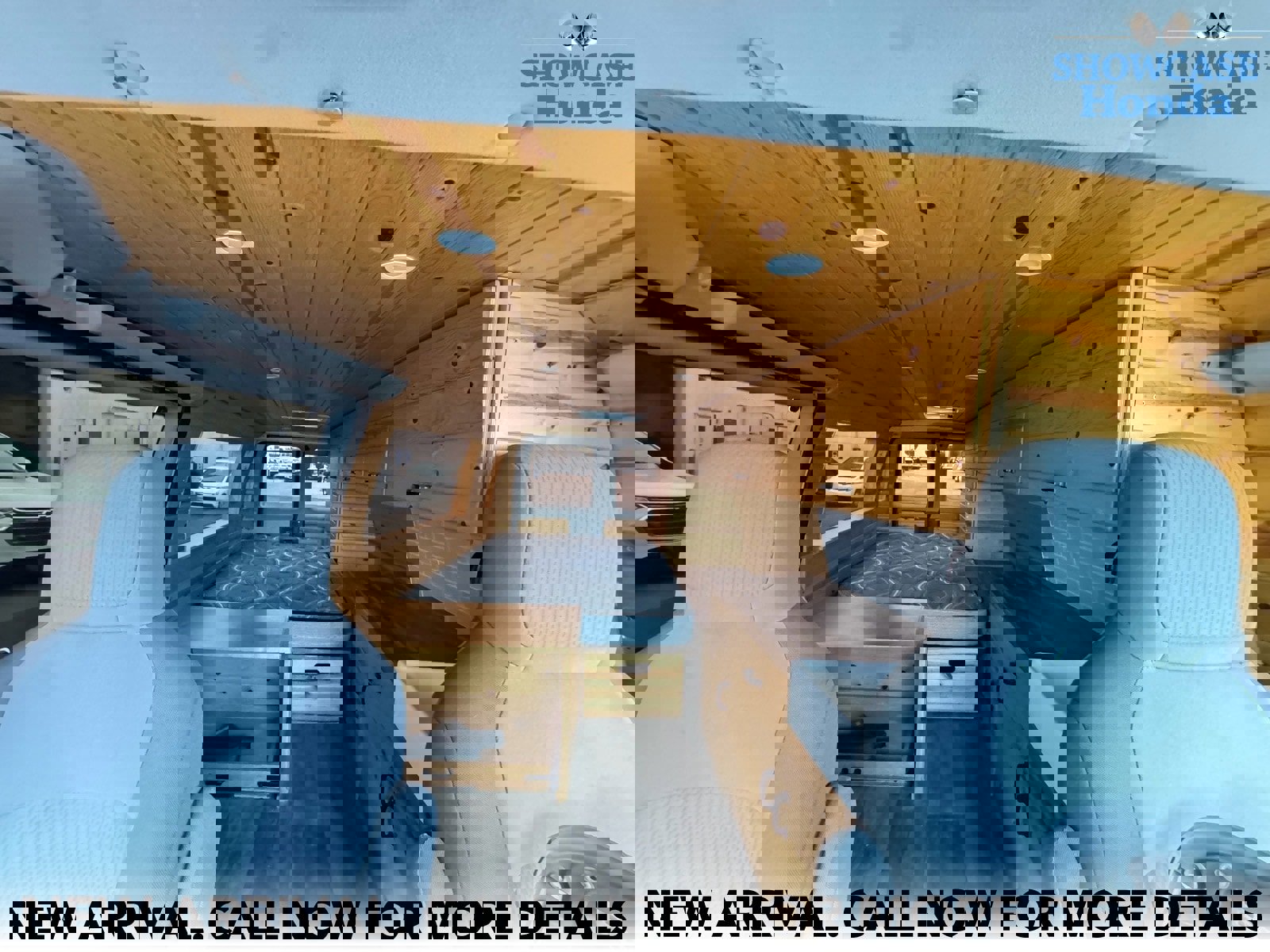 Used 2009 Ford E-350 and Econoline 350 Extended Wagon Super Duty image 15