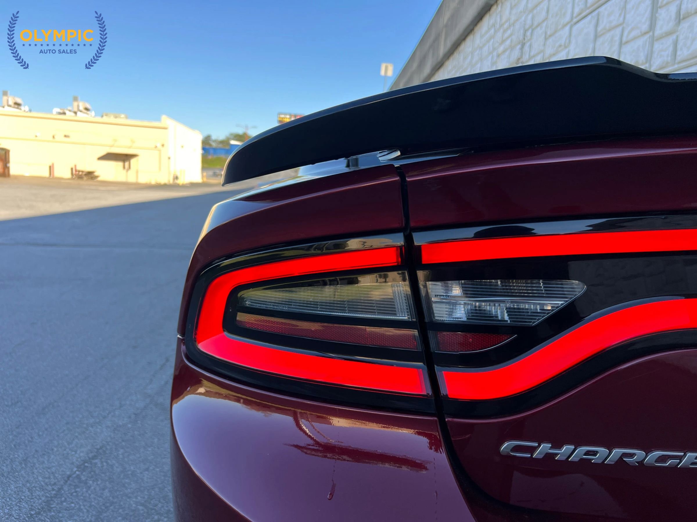 Used 2019 Dodge Charger SXT w/ Leather Interior Group image 16