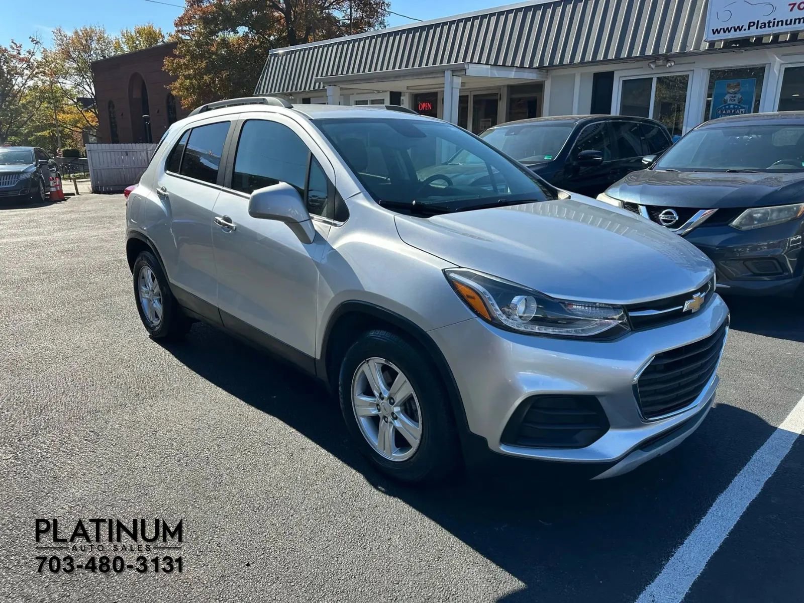 Used 2019 Chevrolet Trax LT w/ LT Convenience Package image 4