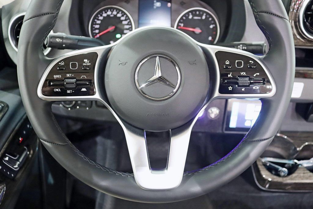 Used 2024 Mercedes-Benz Sprinter 3500 image 15