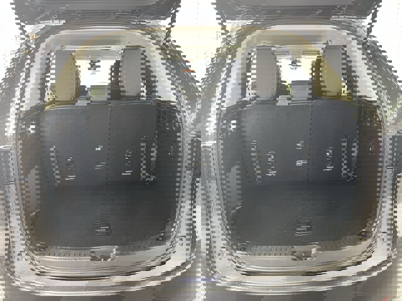 Certified 2024 MAZDA CX-90 3.3 Turbo w/ Preferred Plus image 33