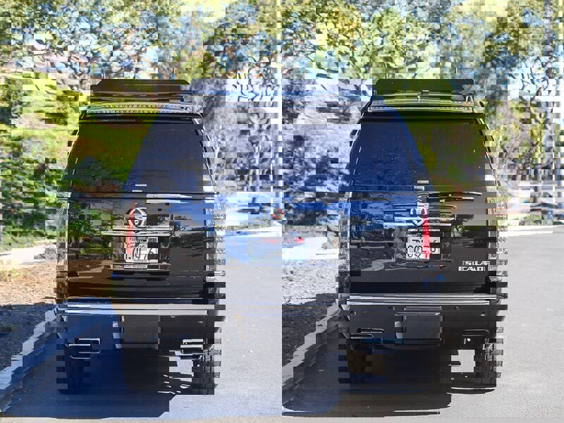 Used 2014 Cadillac Escalade ESV Premium AWD/4WD image 5