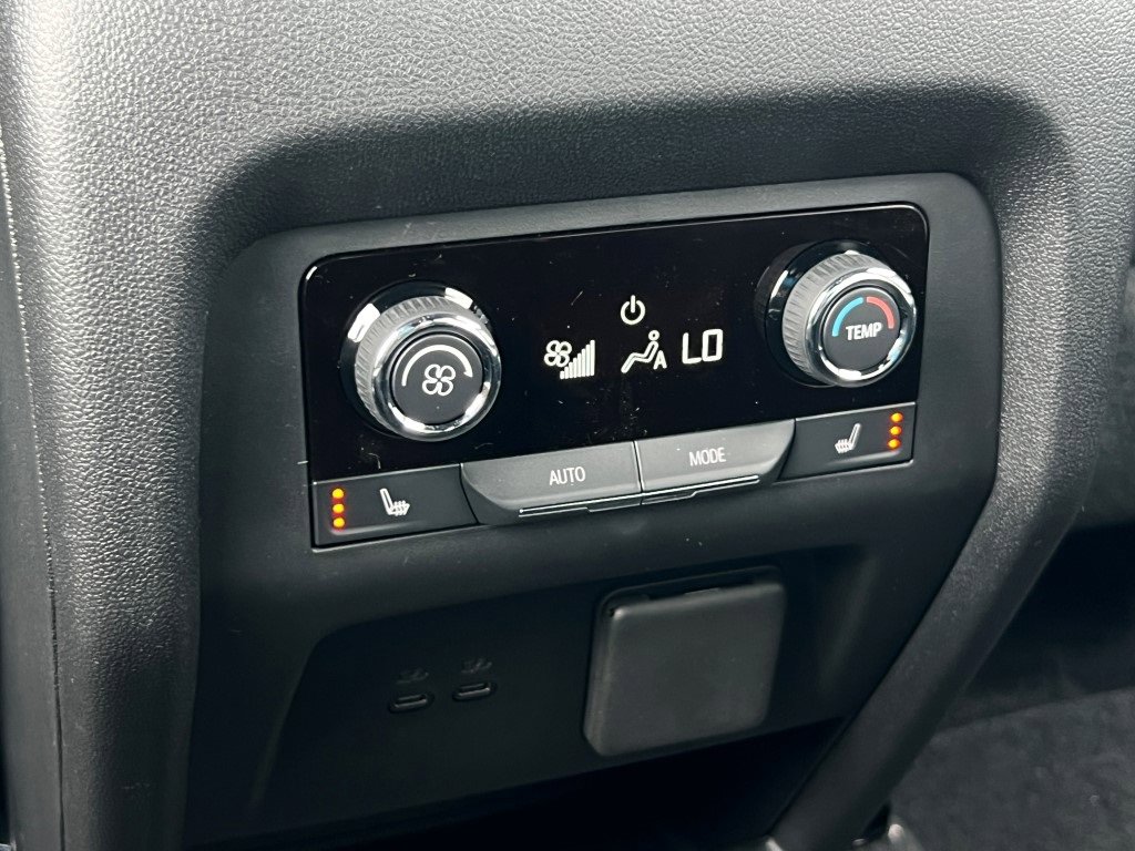 New 2026 Chevrolet Traverse High Country image 19