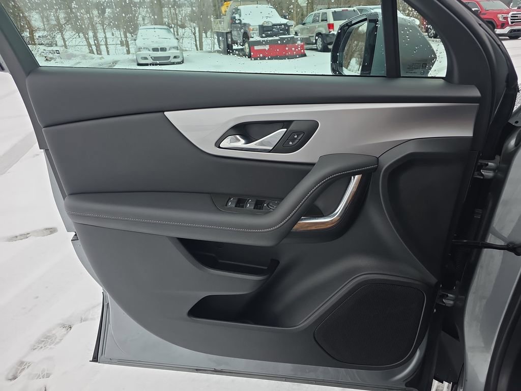 Used 2023 Chevrolet Blazer LT w/ Driver Confidence Package image 27