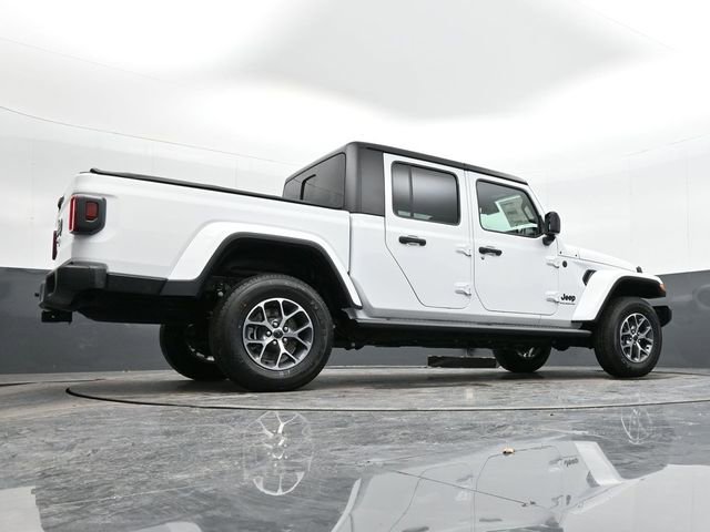 Used 2024 Jeep Gladiator Sport image 37